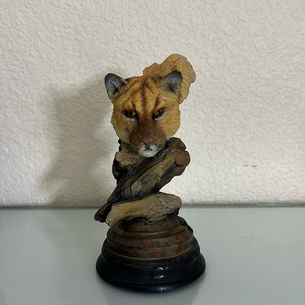 Catamount Cougar Sculpture By
Stephen Herrero •Integrity •Quality •Imagination